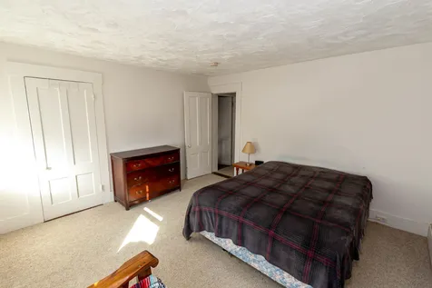 22 Lyndon Street Concord NH 03301