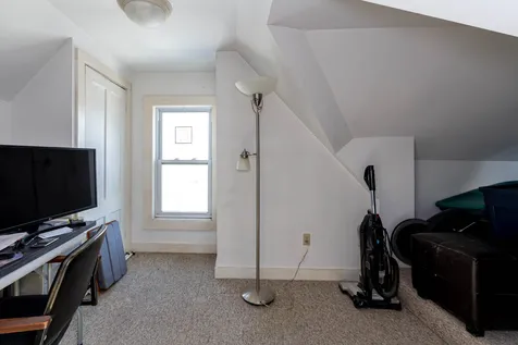 22 Lyndon Street Concord NH 03301