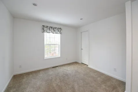 25 Sharon Way Fremont NH 03044