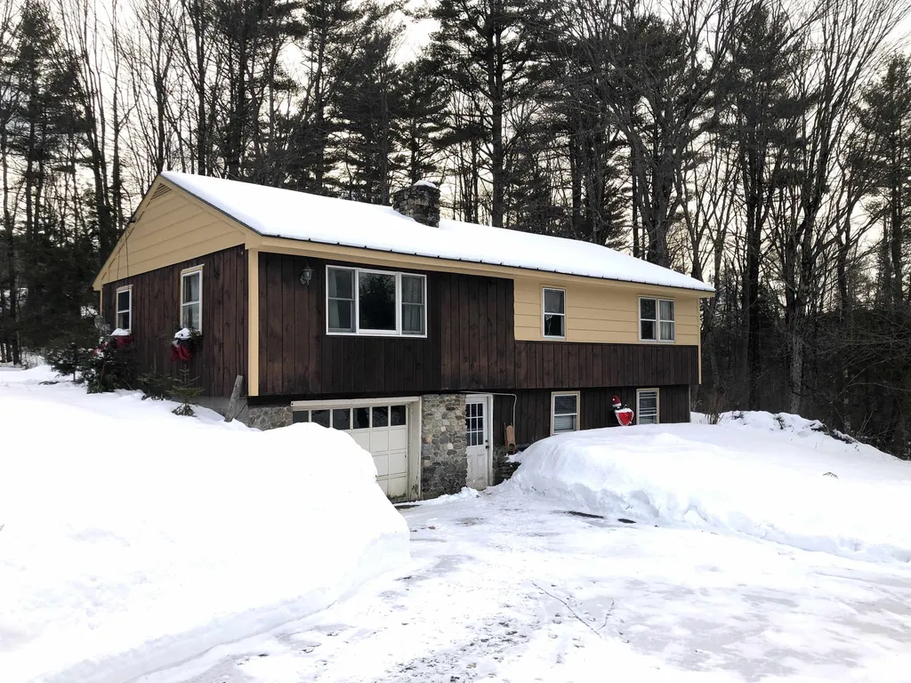 4 Cross Road Sunapee NH 03782