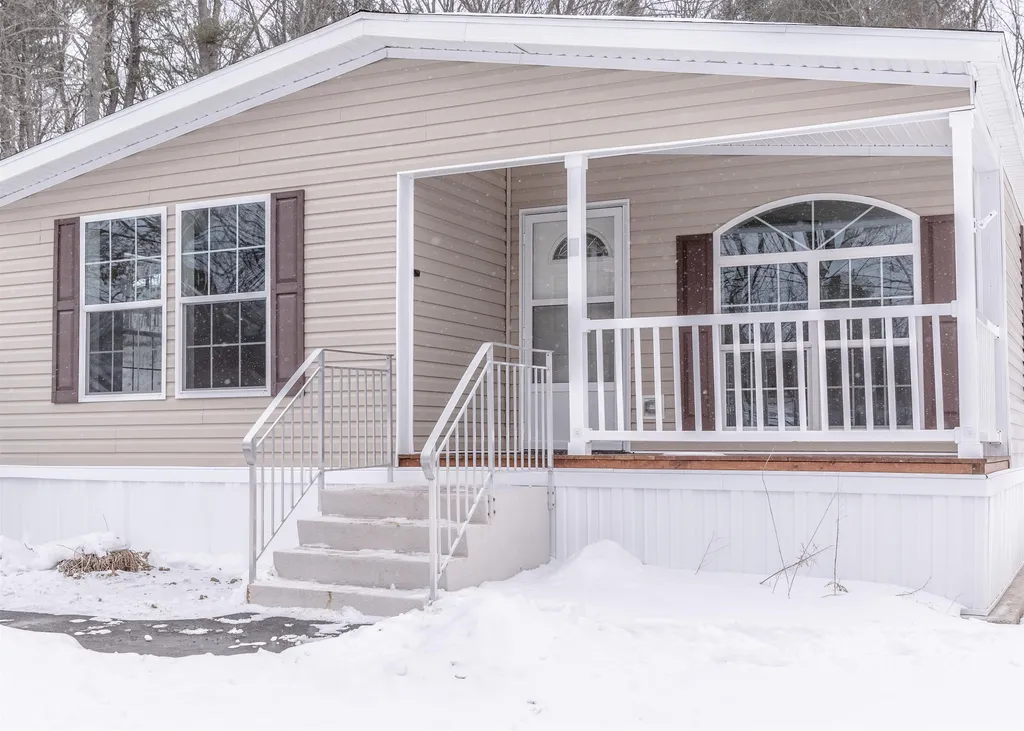 8 Garden Way Troy NH 03465