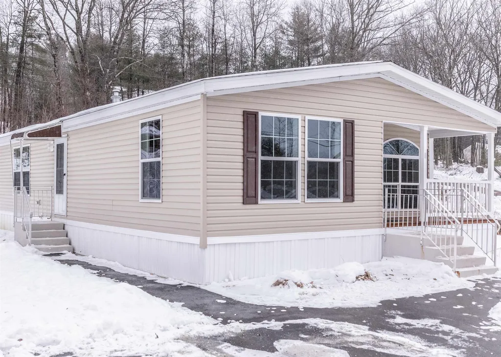 8 Garden Way Troy NH 03465