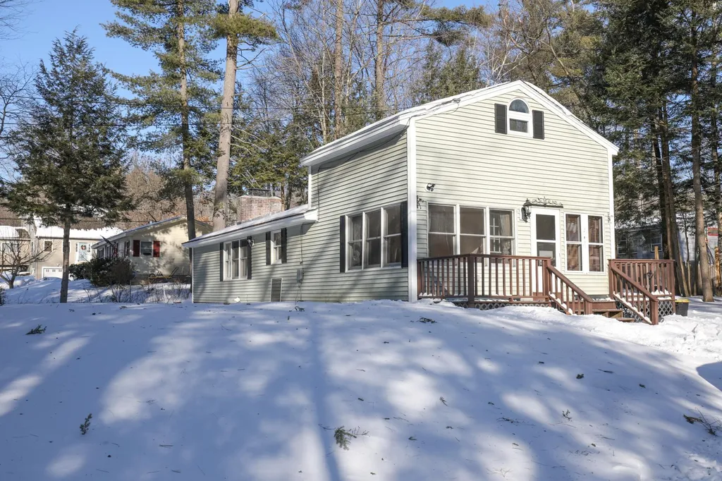 2 Karen Road Dunbarton NH 03046