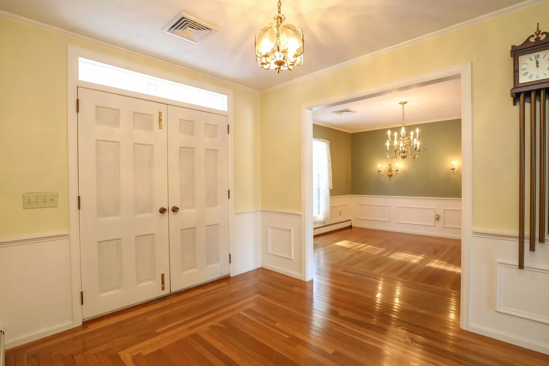 11 Strawberry Hill Road Bedford NH 03110-5608