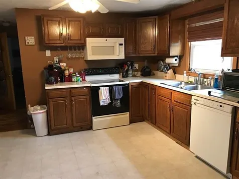 3 Doris Avenue Pelham NH 03076