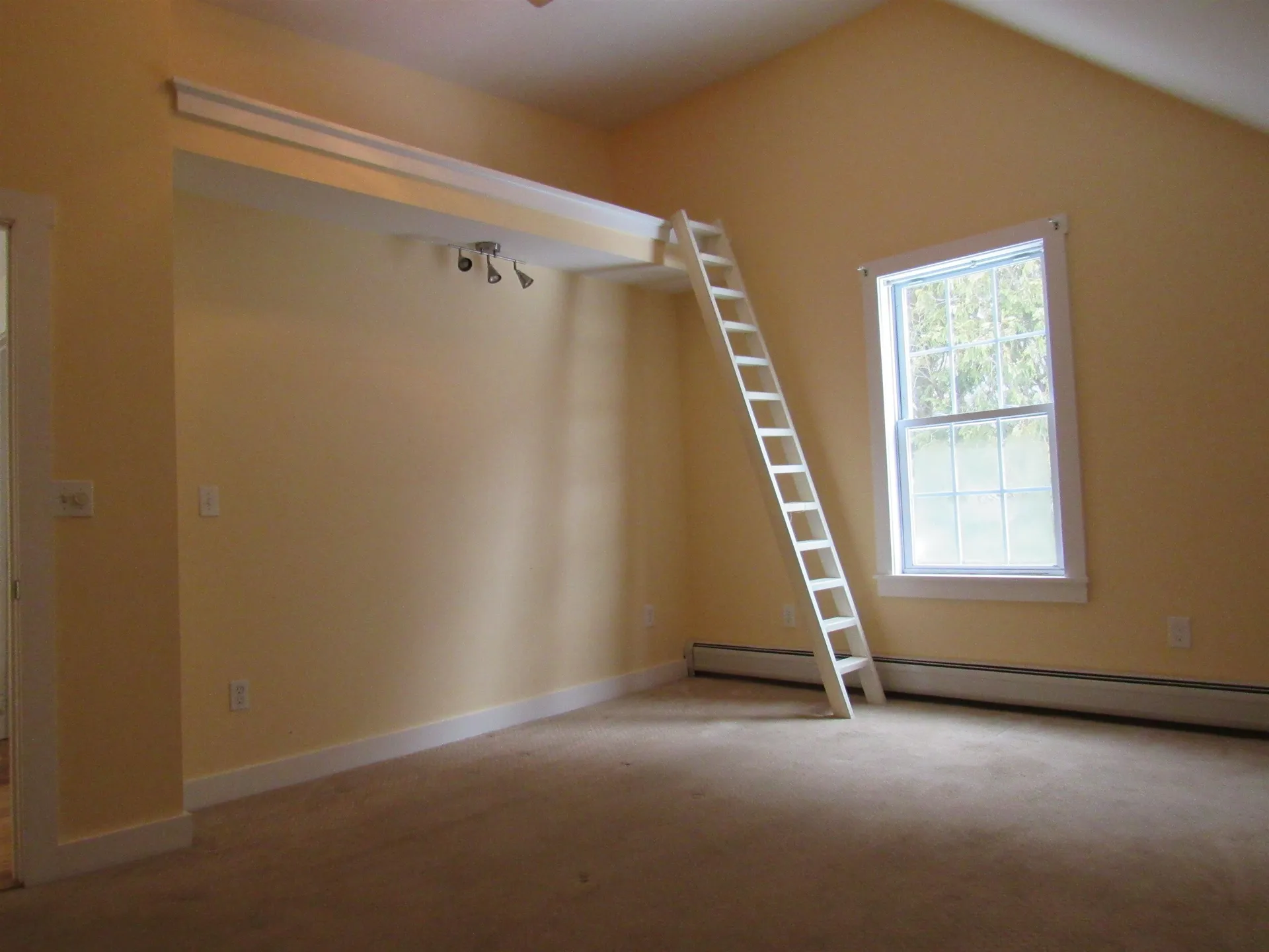 19 Brook Street Troy NH 03465
