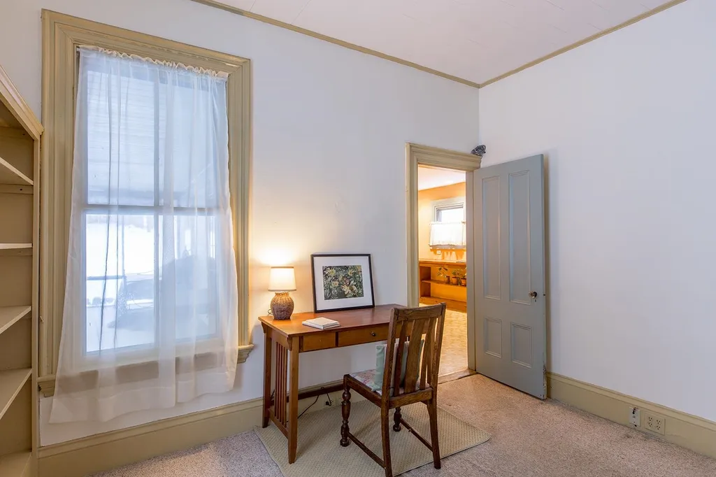 27 Pleasant Street Epping NH 03042