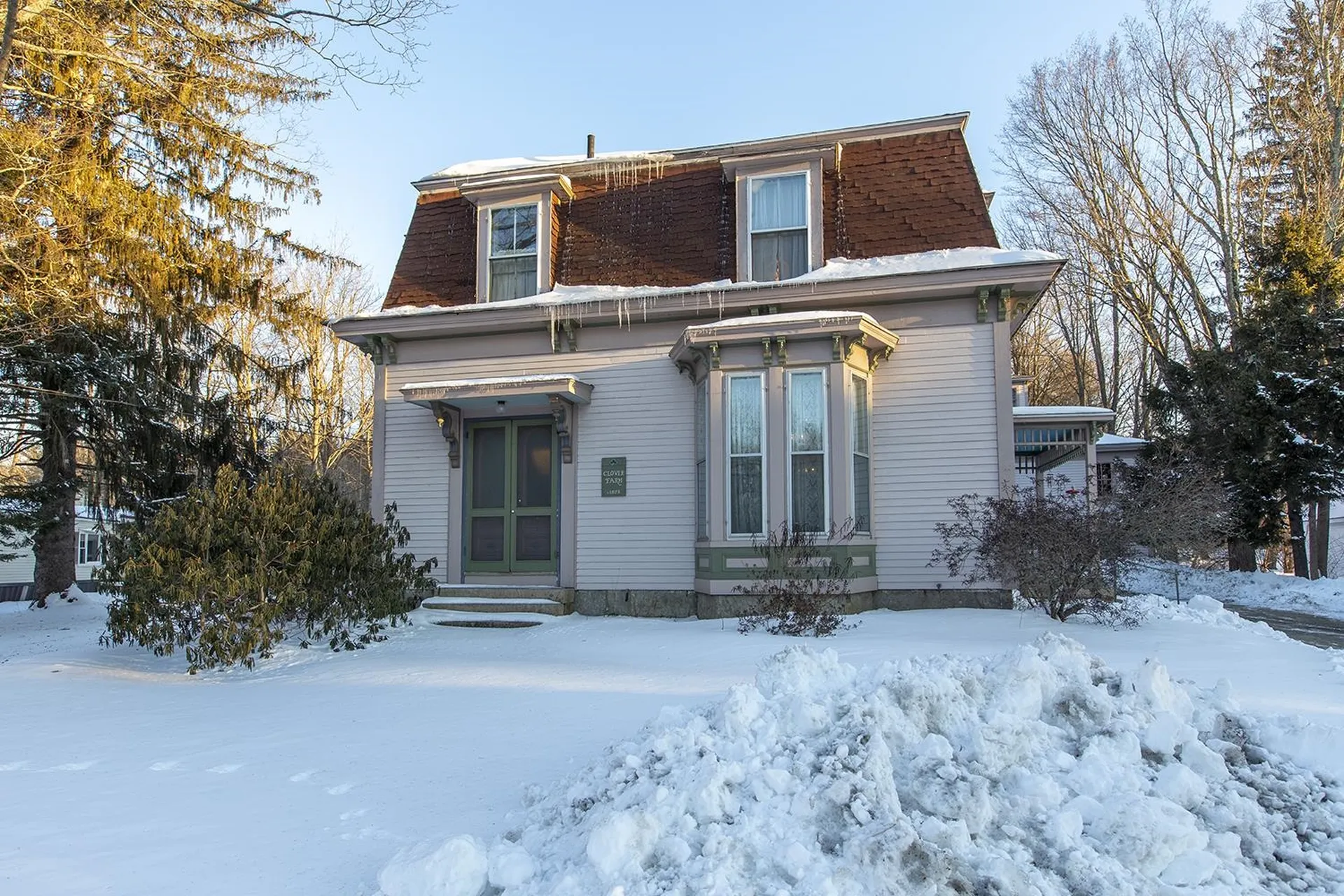 27 Pleasant Street Epping NH 03042