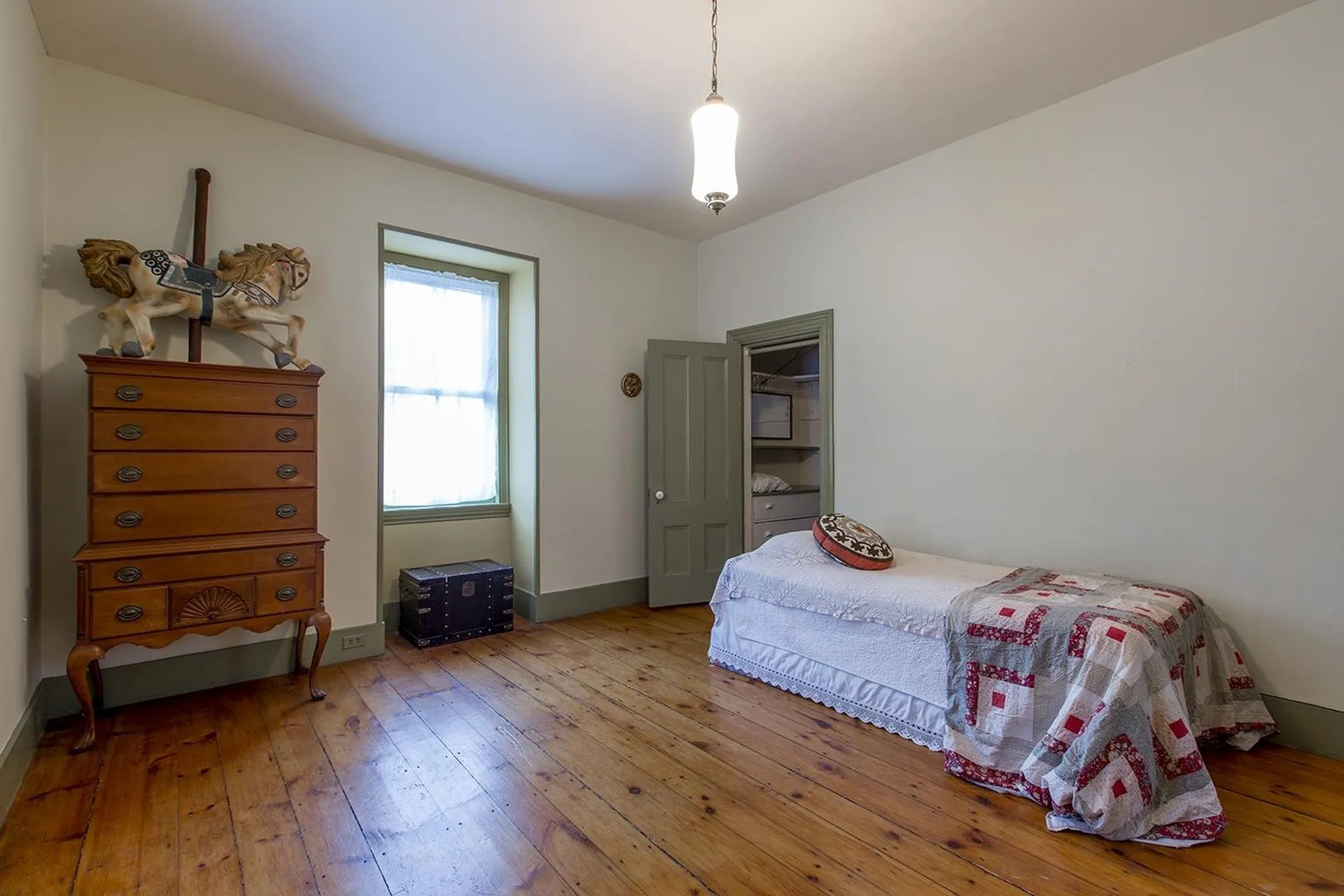 27 Pleasant Street Epping NH 03042