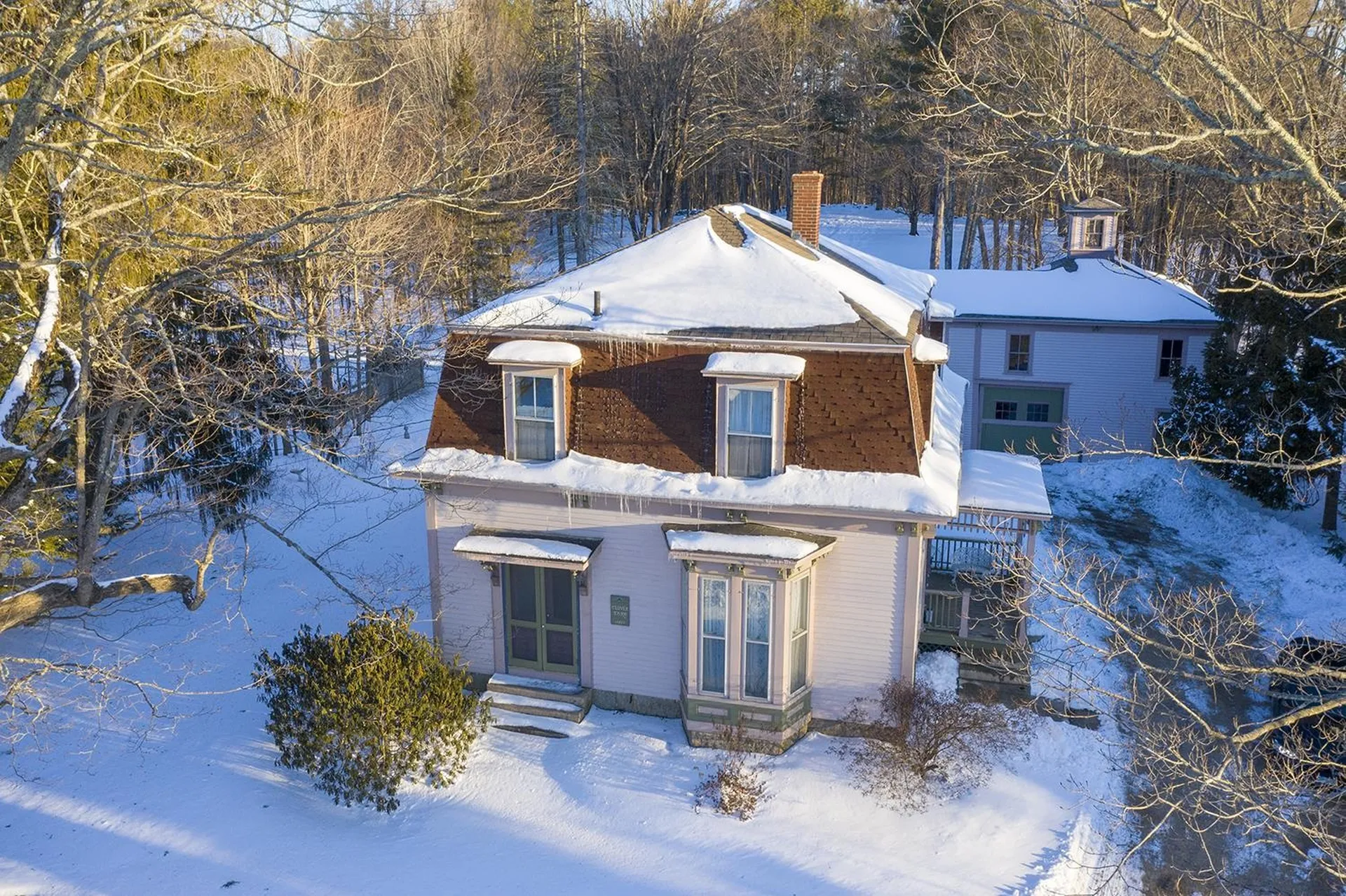 27 Pleasant Street Epping NH 03042
