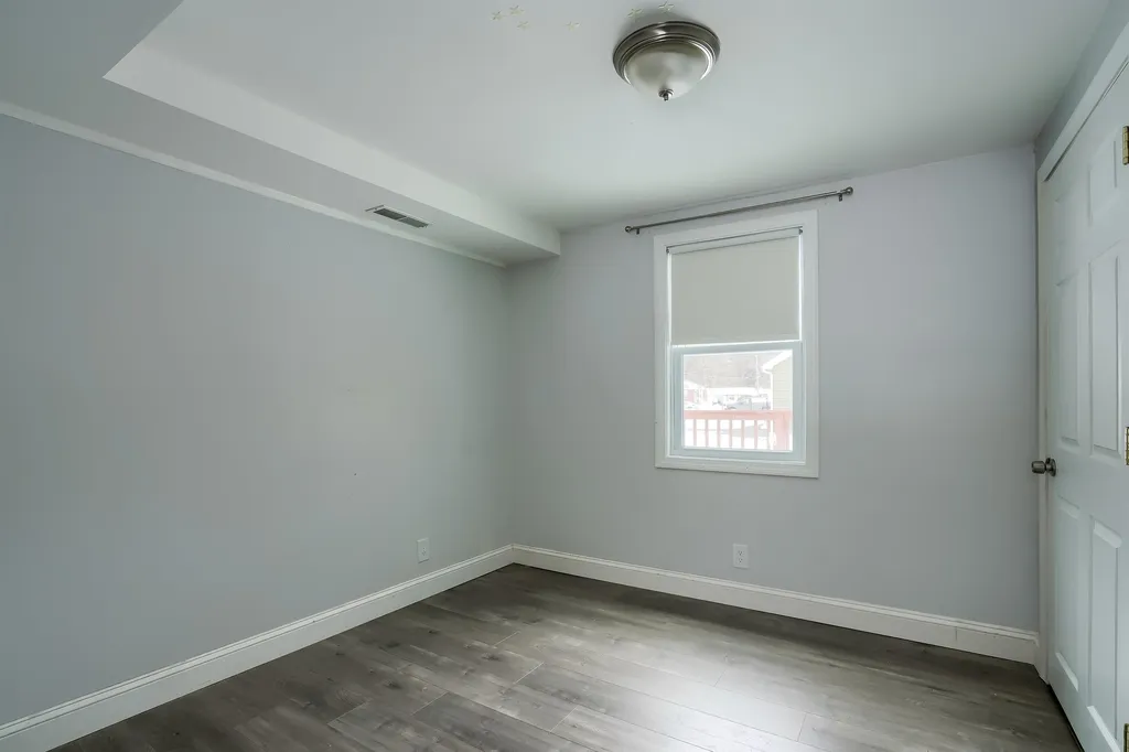 16 Skyview Drive Nashua NH 03062