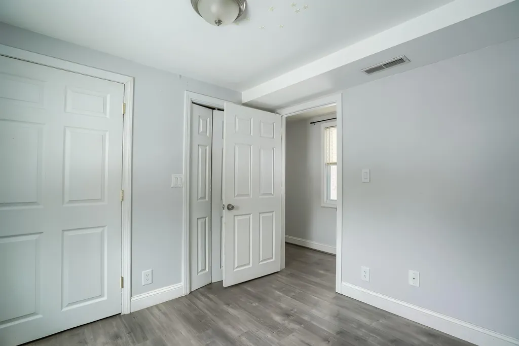 16 Skyview Drive Nashua NH 03062
