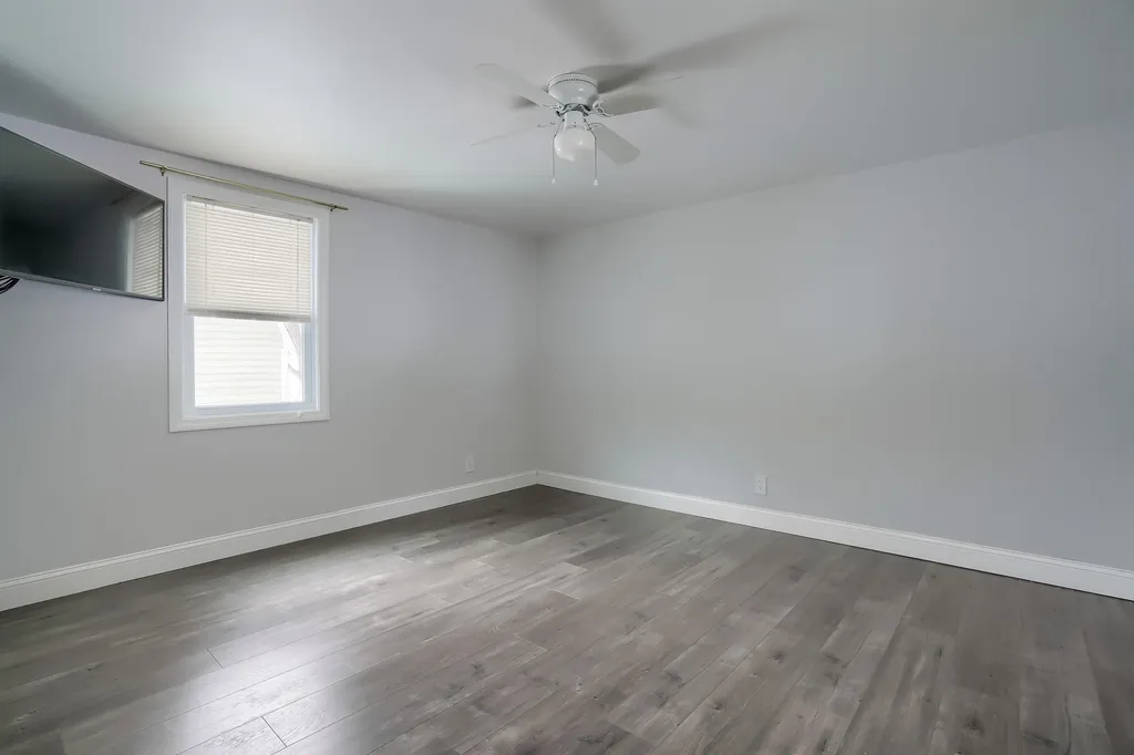 16 Skyview Drive Nashua NH 03062