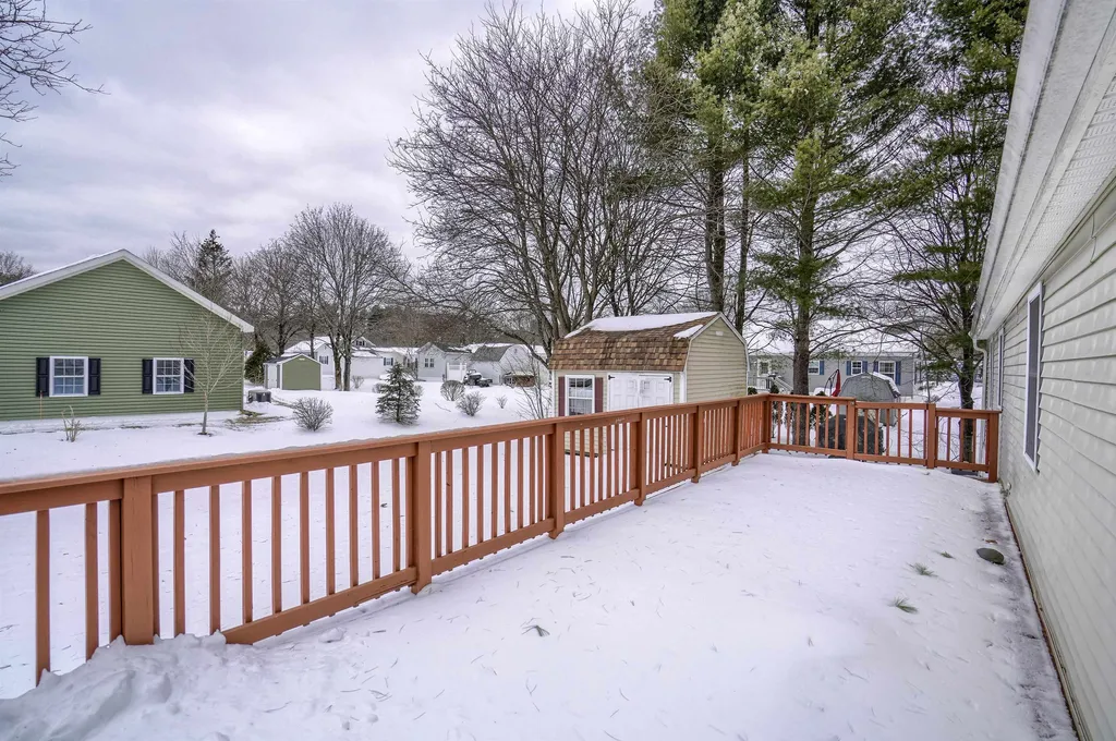 16 Skyview Drive Nashua NH 03062