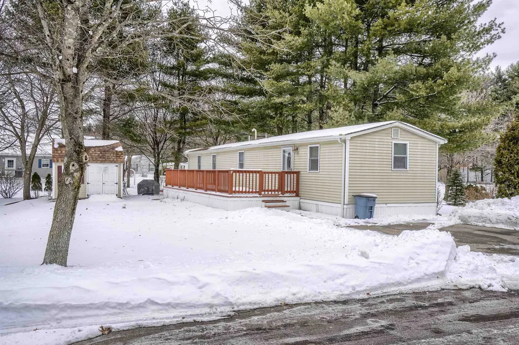 16 Skyview Drive Nashua NH 03062