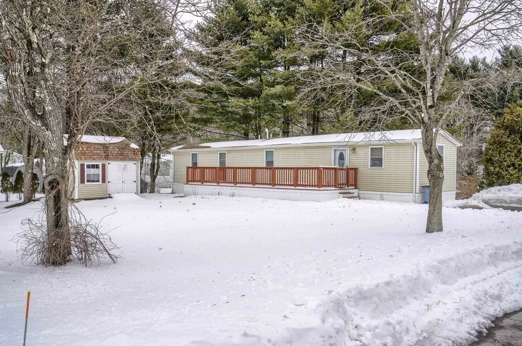 16 Skyview Drive Nashua NH 03062