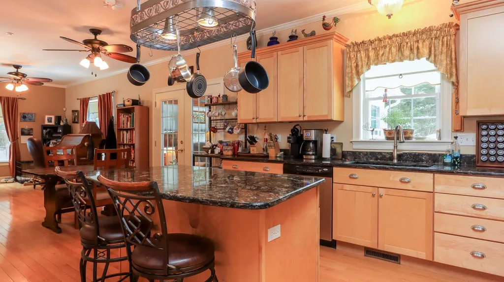 60 Contoocook Lane Peterborough NH 03458
