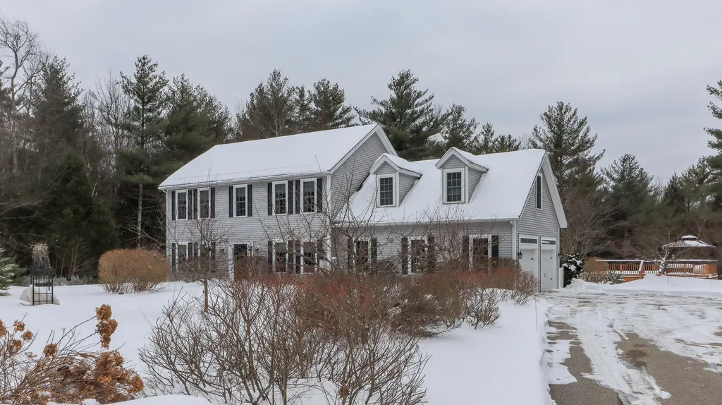 60 Contoocook Lane Peterborough NH 03458