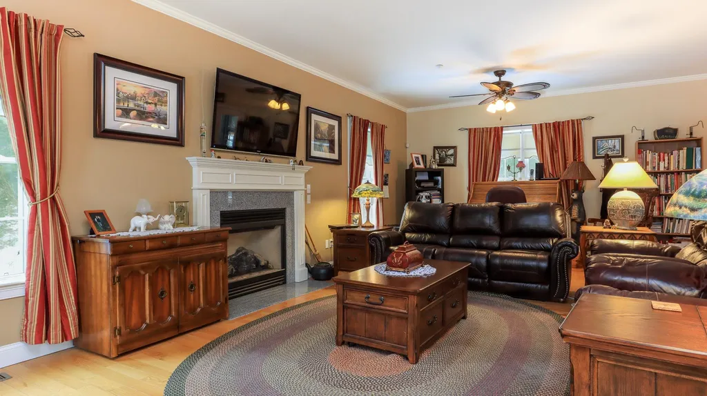 60 Contoocook Lane Peterborough NH 03458