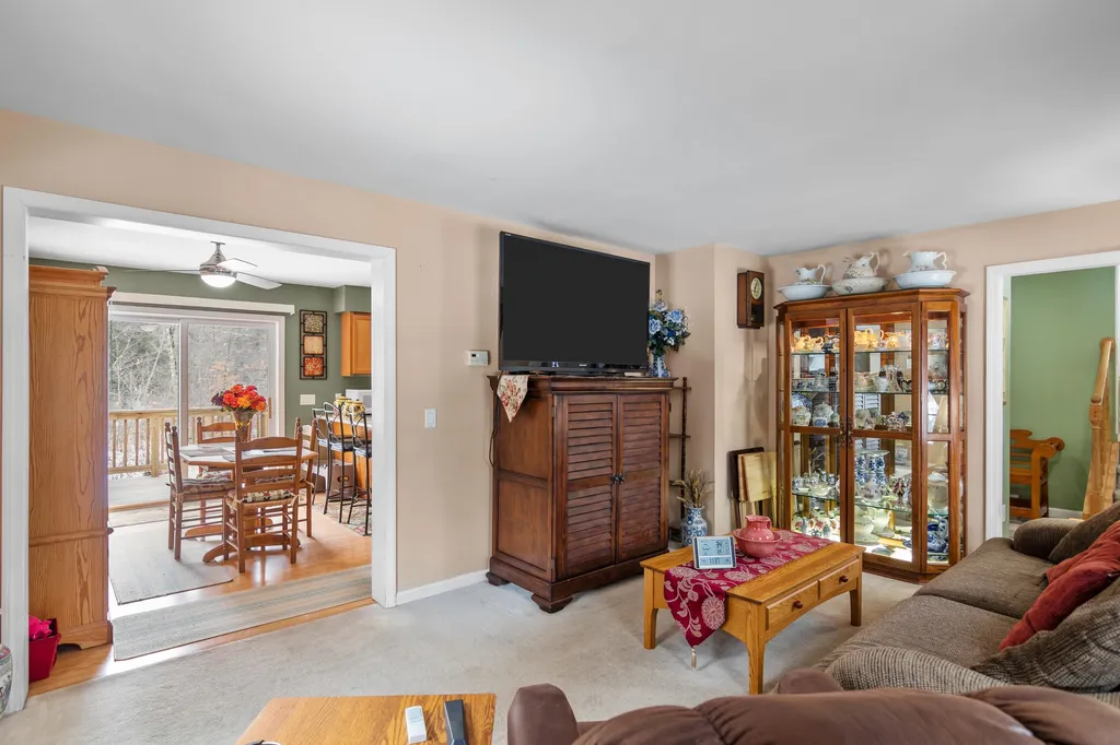 535 Clinton Street Bow NH 03304