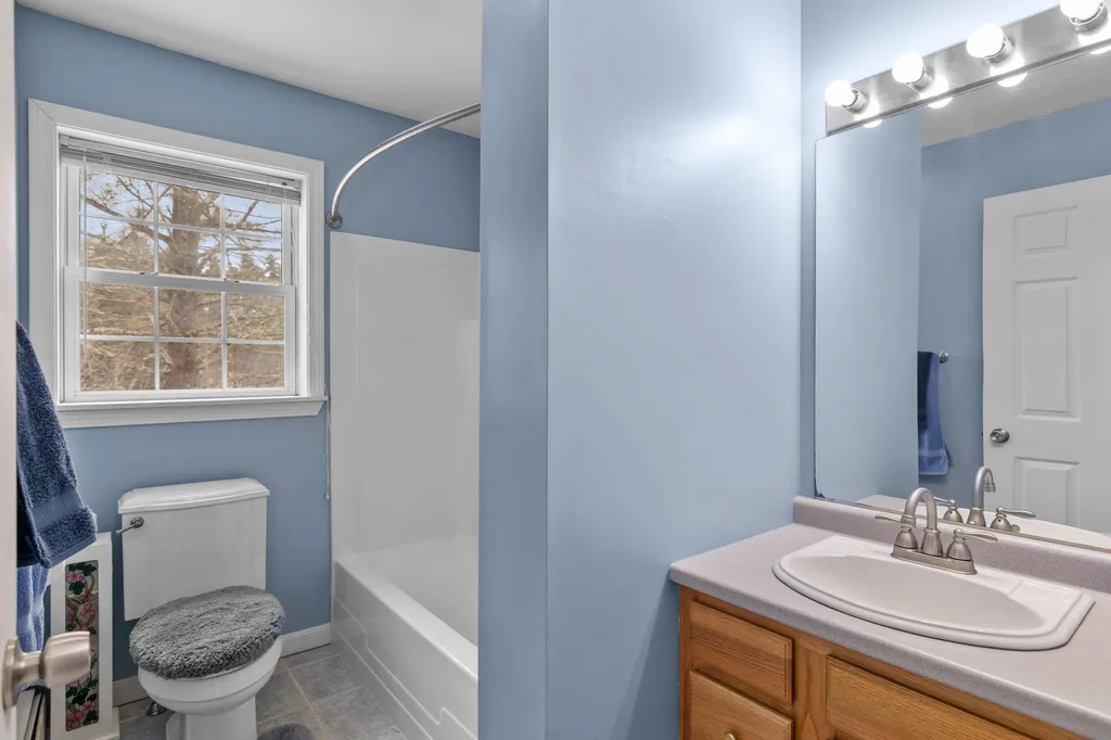 535 Clinton Street Bow NH 03304