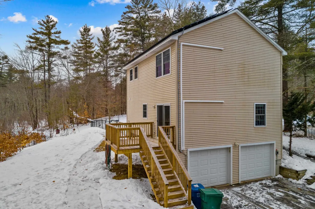 535 Clinton Street Bow NH 03304