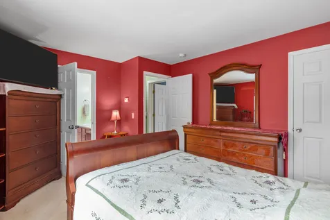 535 Clinton Street Bow NH 03304