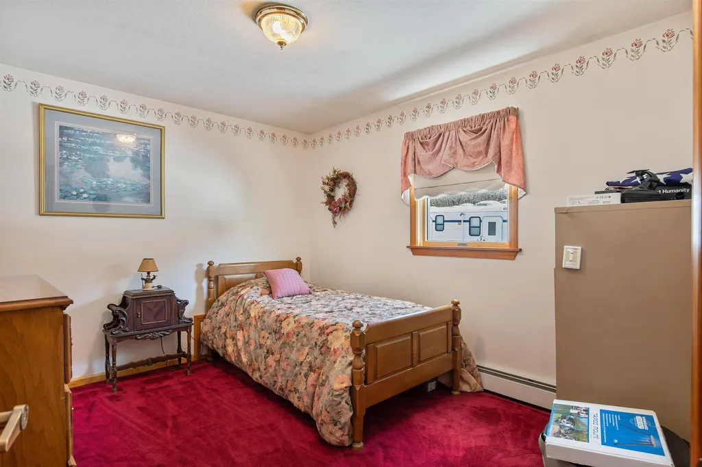 824 Hollow Road Stewartstown NH 03576