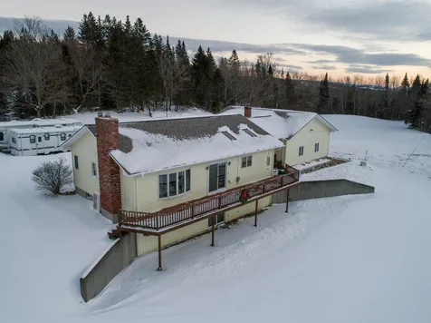 824 Hollow Road Stewartstown NH 03576