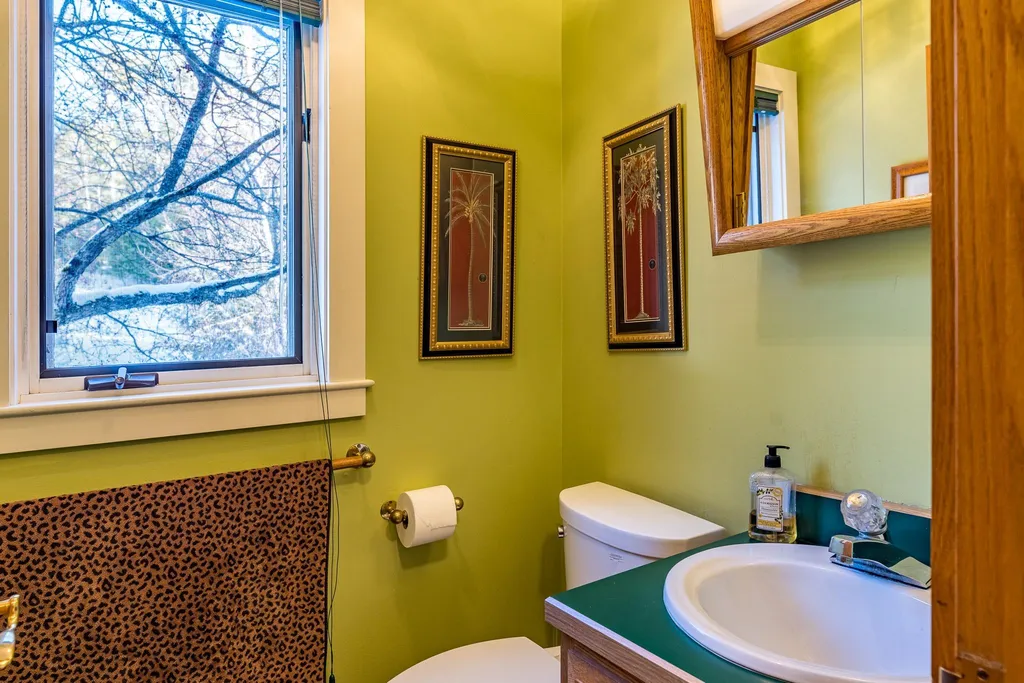 12 Rocky Hill Lane Lyme NH 03768
