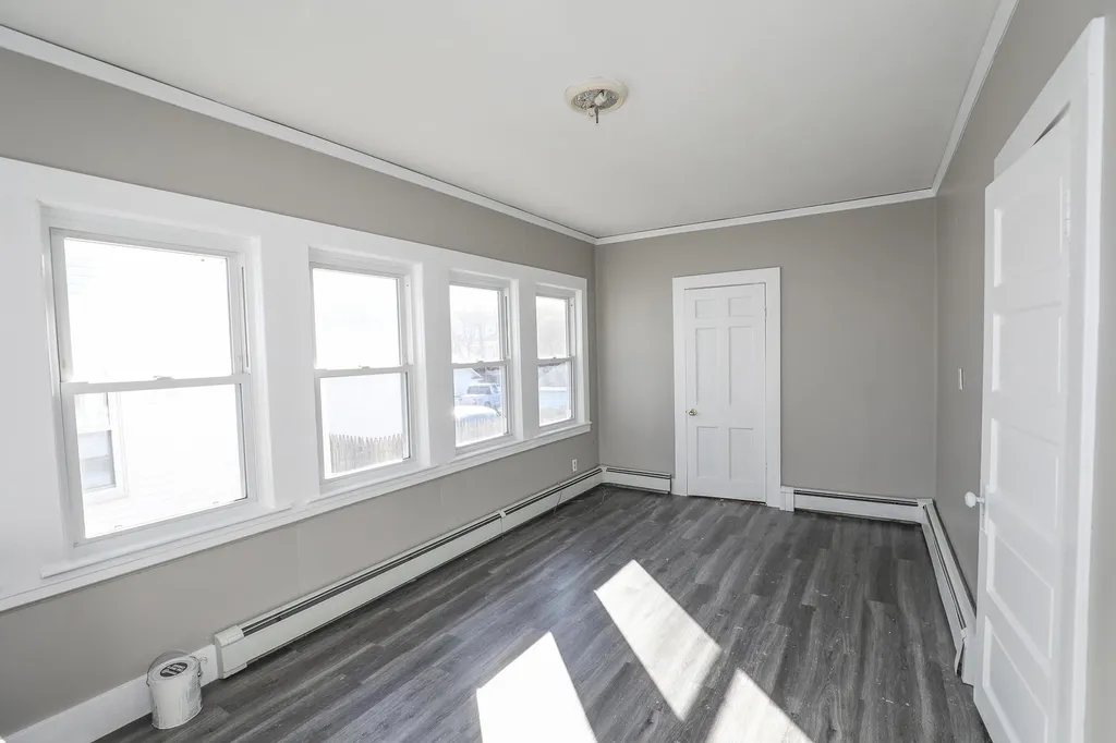 17 Balcom Street Nashua NH 03060