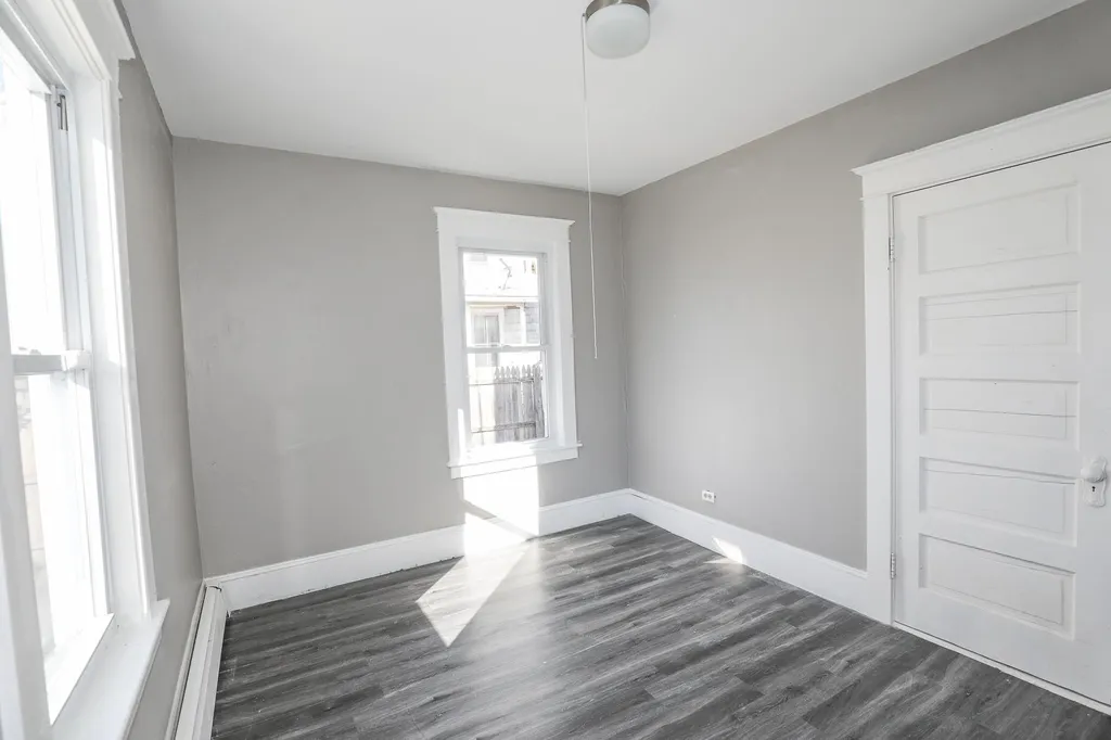 17 Balcom Street Nashua NH 03060