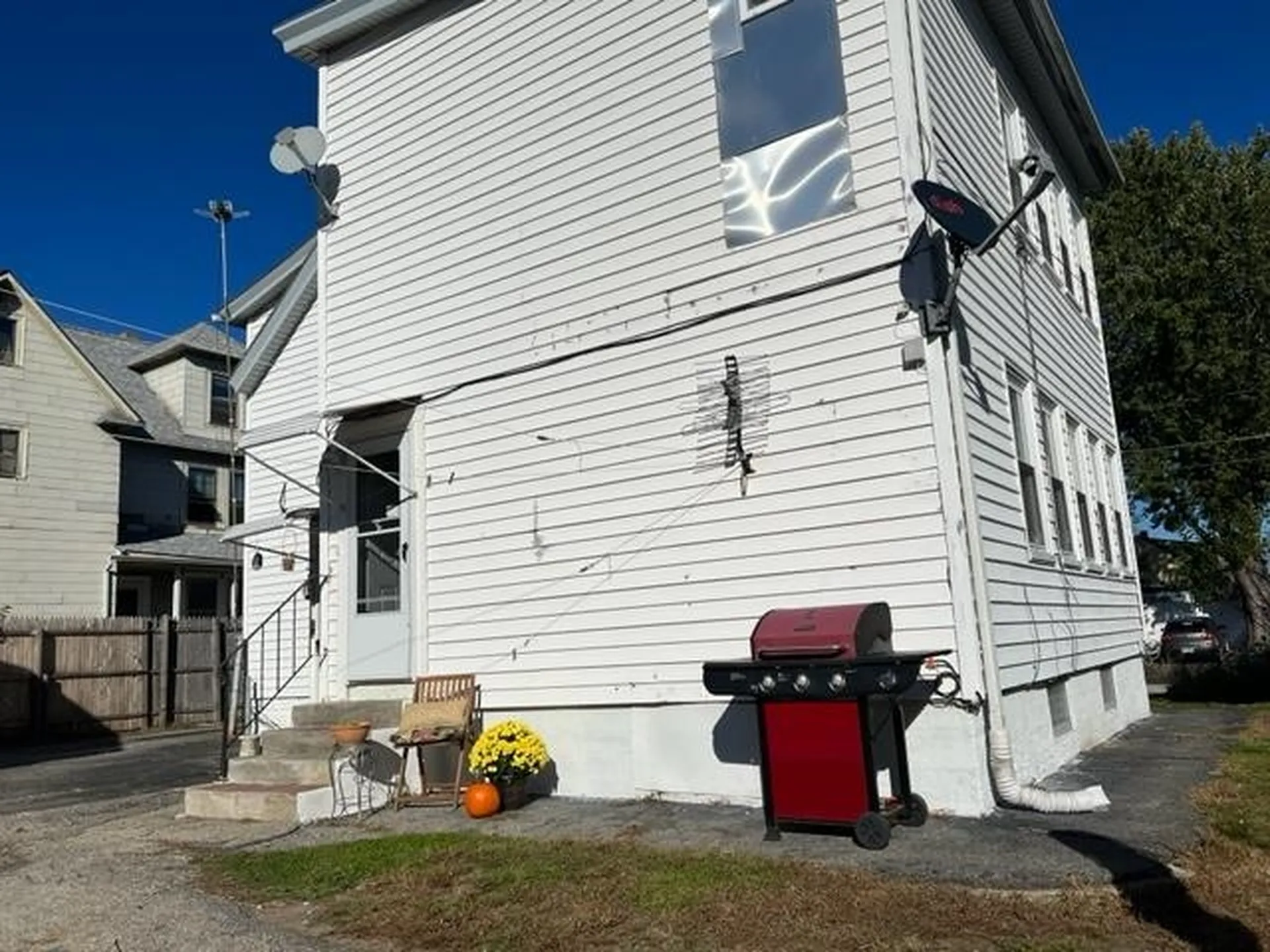 17 Balcom Street Nashua NH 03060