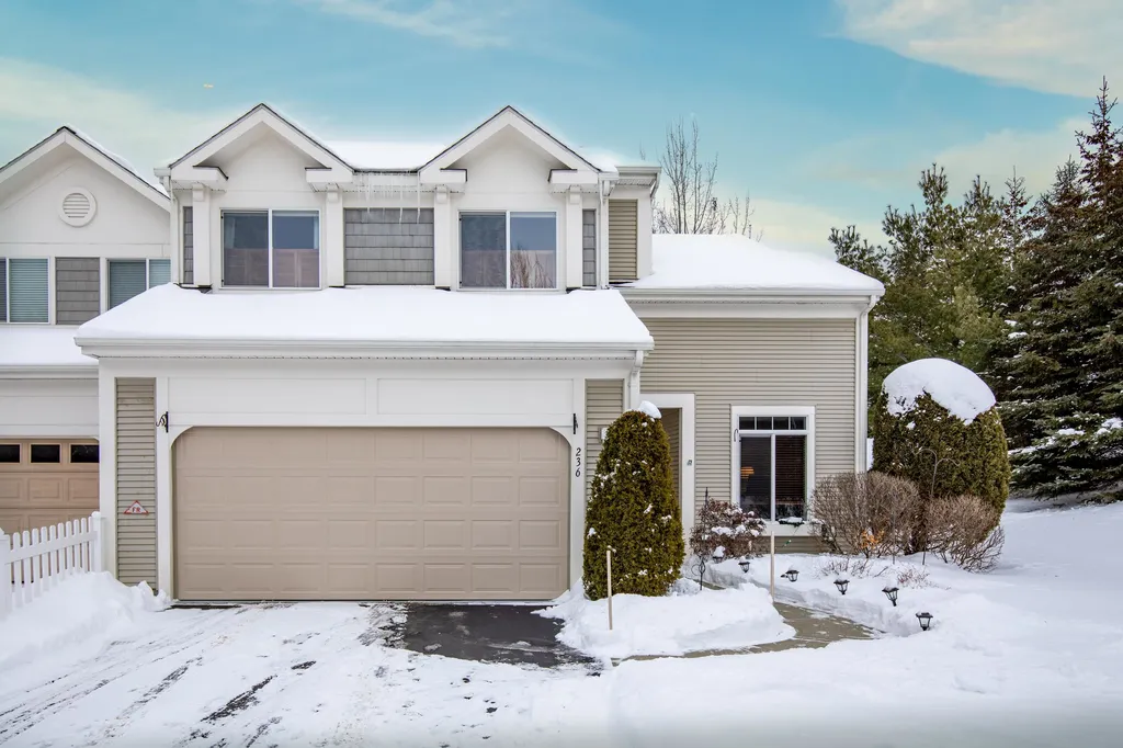 236 Songbird Road South Burlington VT 05403