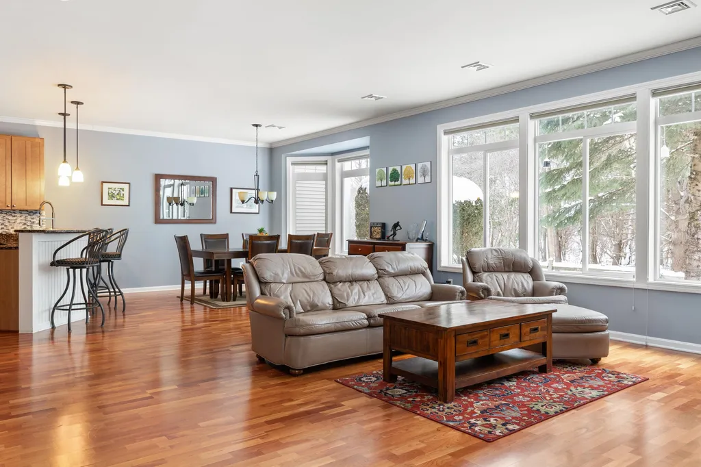 236 Songbird Road South Burlington VT 05403