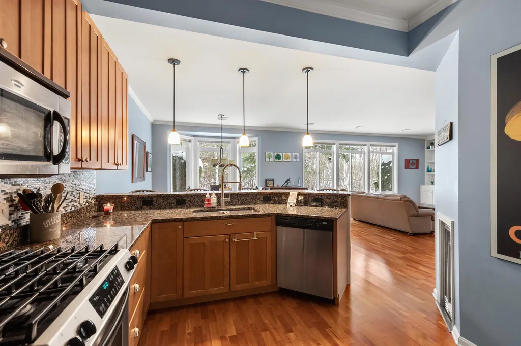 236 Songbird Road South Burlington VT 05403