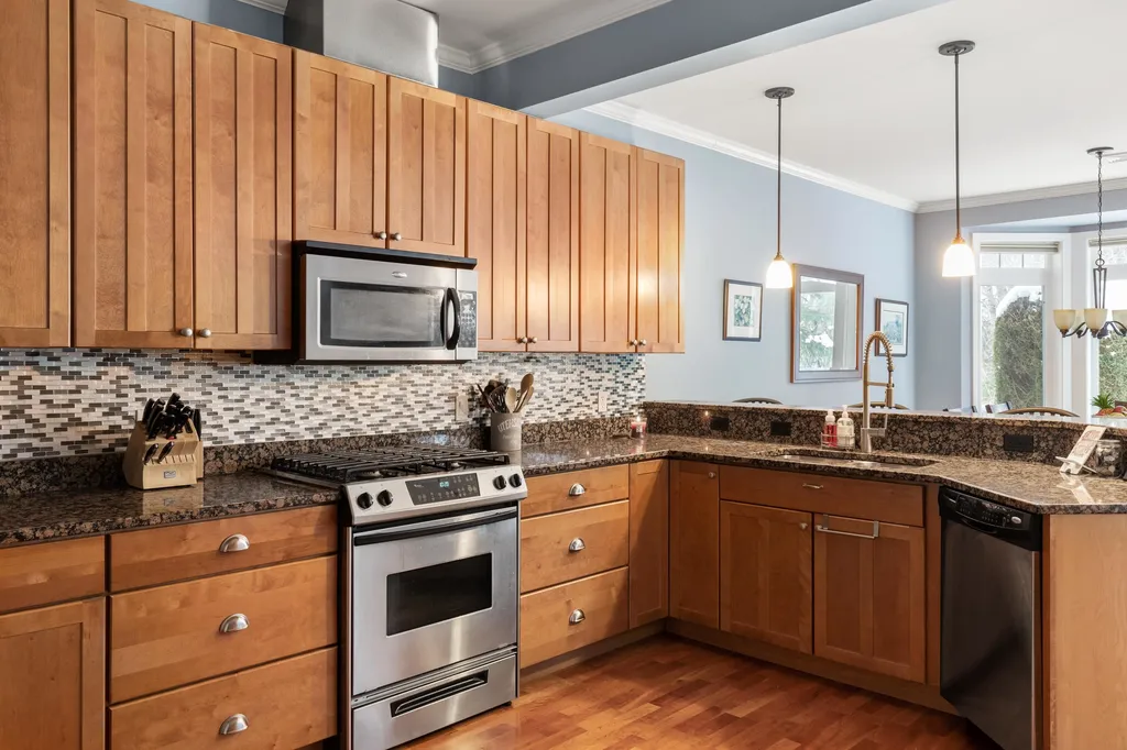 236 Songbird Road South Burlington VT 05403