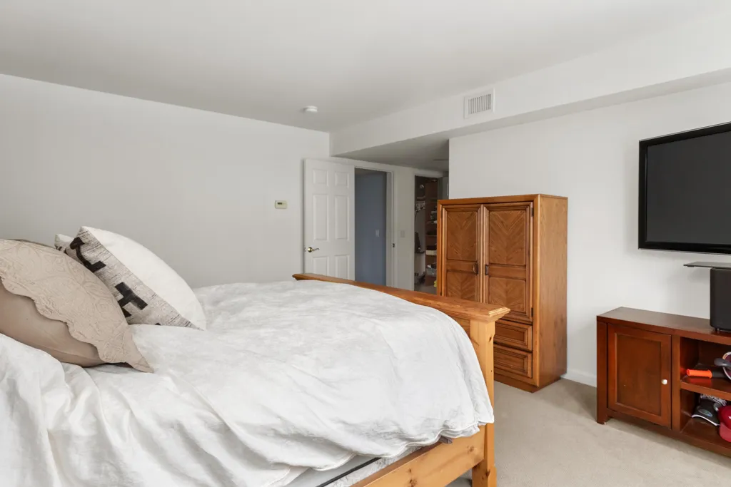 236 Songbird Road South Burlington VT 05403