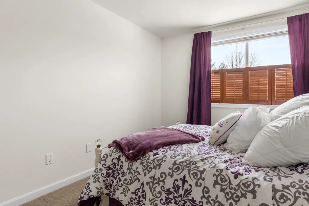 236 Songbird Road South Burlington VT 05403