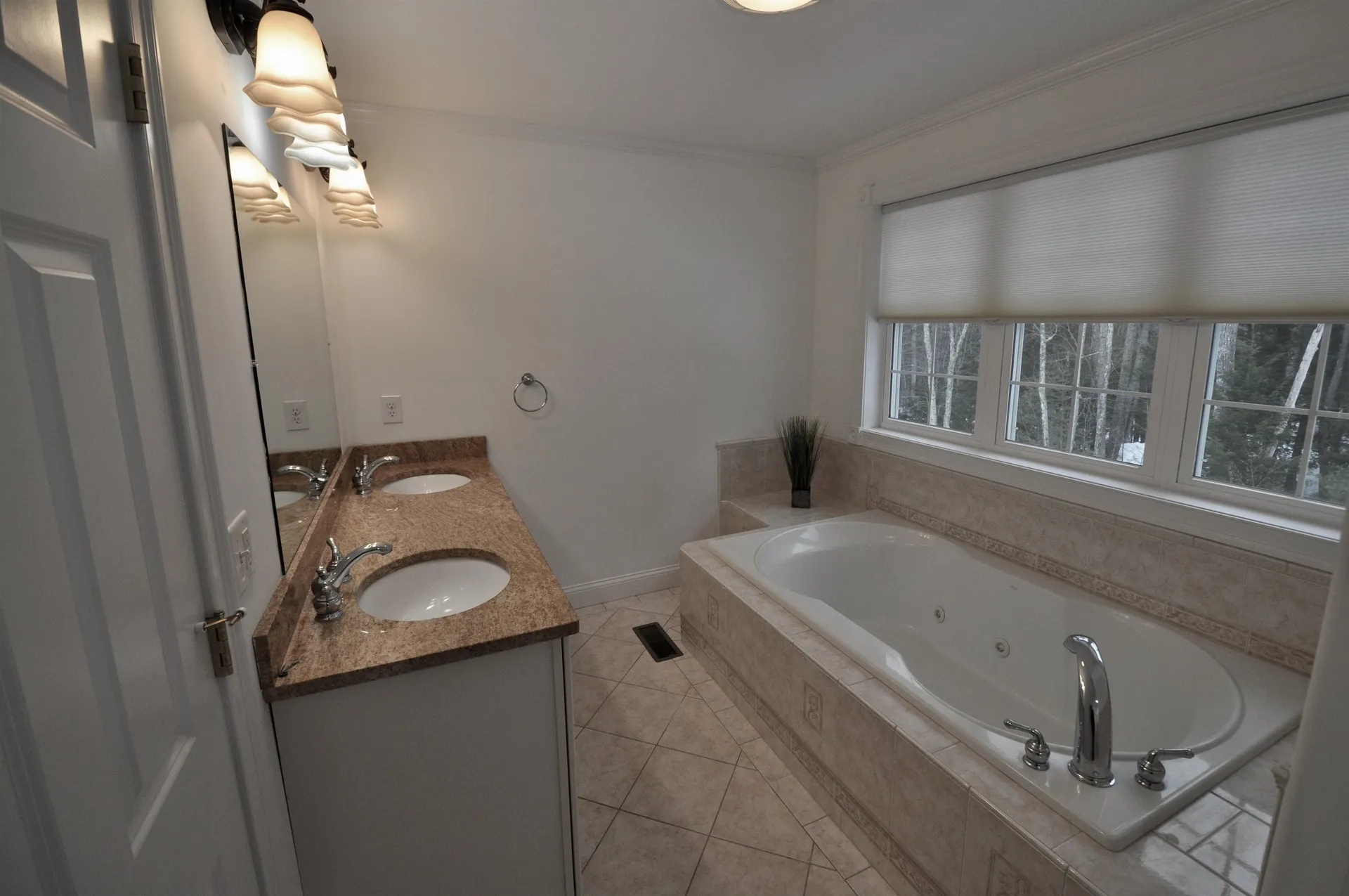 6 Golden Pond Lane Amherst NH 03031