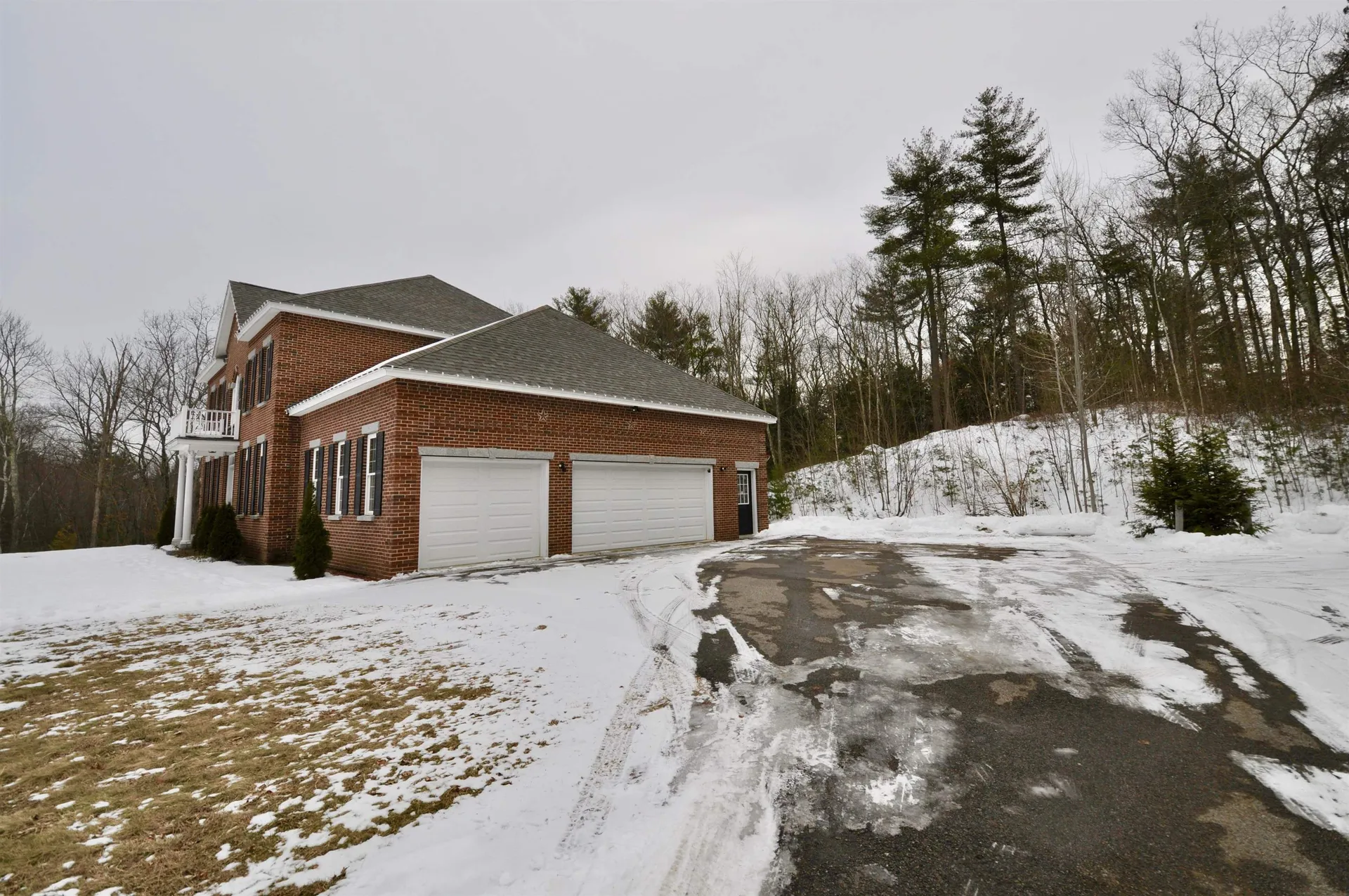 6 Golden Pond Lane Amherst NH 03031
