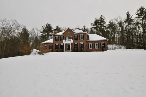 6 Golden Pond Lane Amherst NH 03031