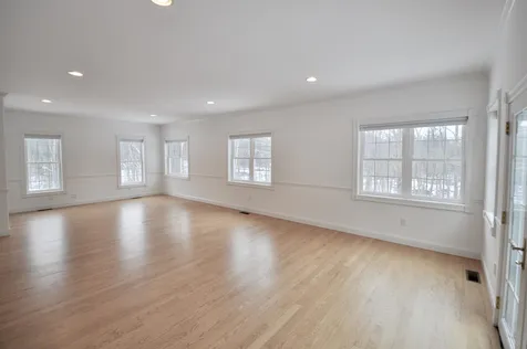 6 Golden Pond Lane Amherst NH 03031
