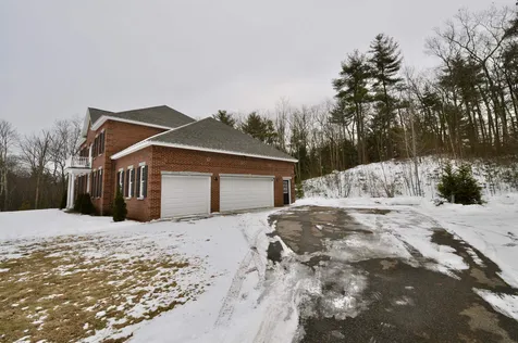 6 Golden Pond Lane Amherst NH 03031