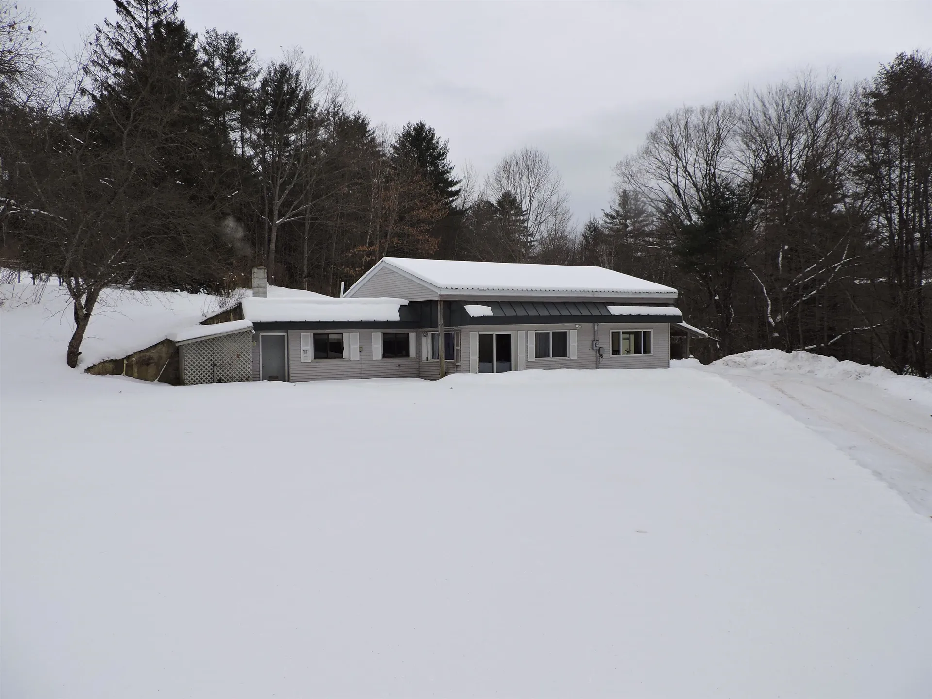 85 Cobb Hill Road Hartland VT 05048