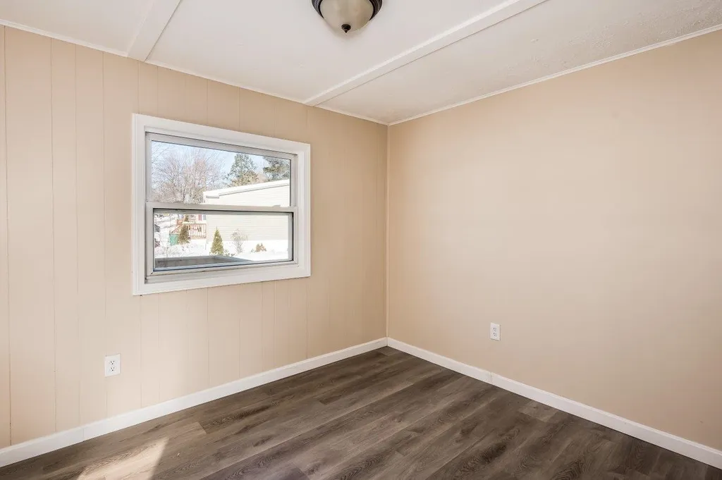 19 South Dewberry Lane Rochester NH 03867