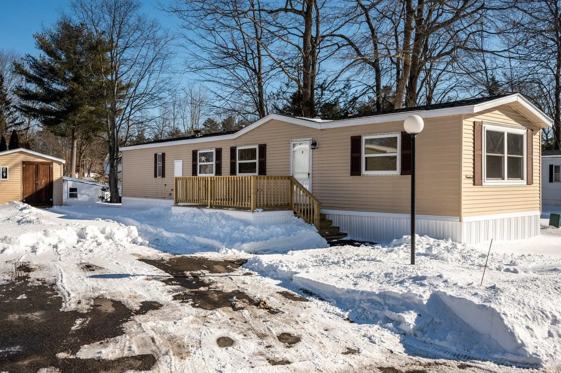19 South Dewberry Lane Rochester NH 03867