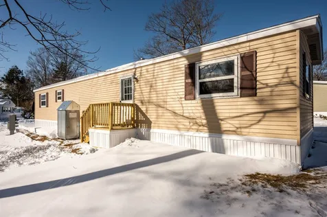 19 South Dewberry Lane Rochester NH 03867