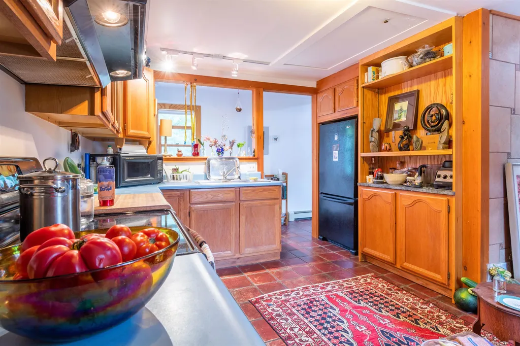 24 Morrill Road Canterbury NH 03224