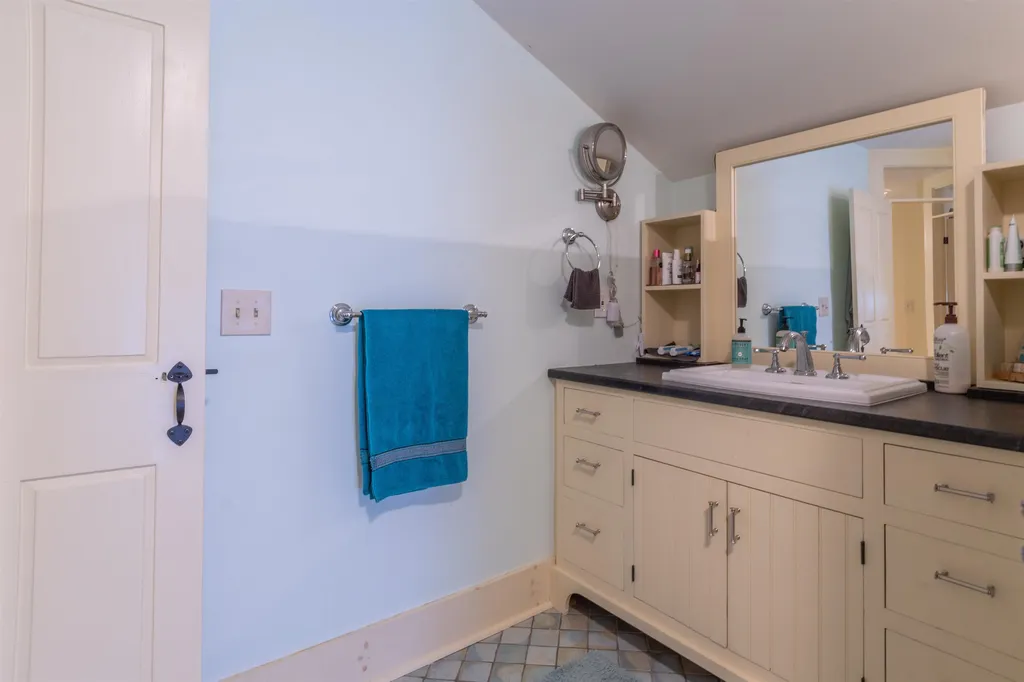 24 Morrill Road Canterbury NH 03224